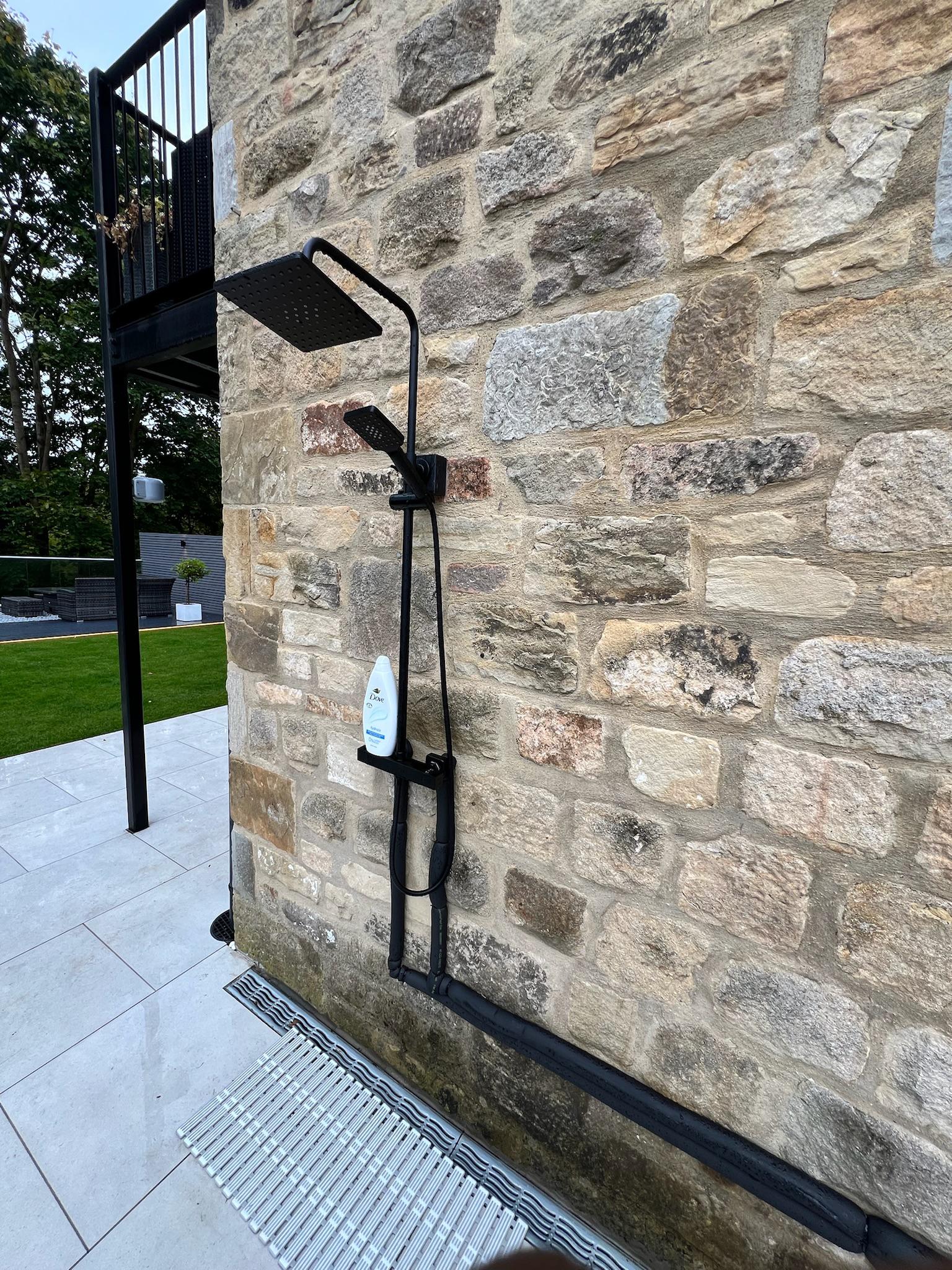 Garden with Decking & Outdoor Kitchen detail 19