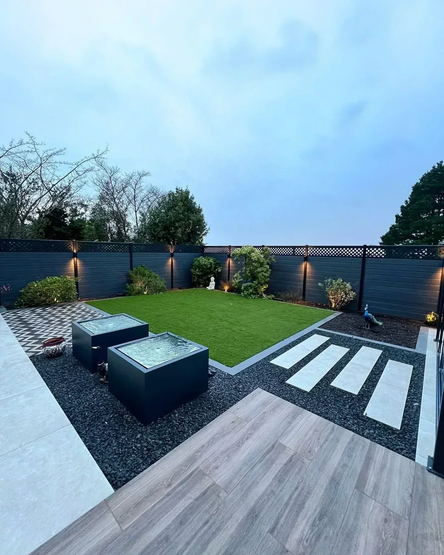 Complete Garden with Pergola — photo 5