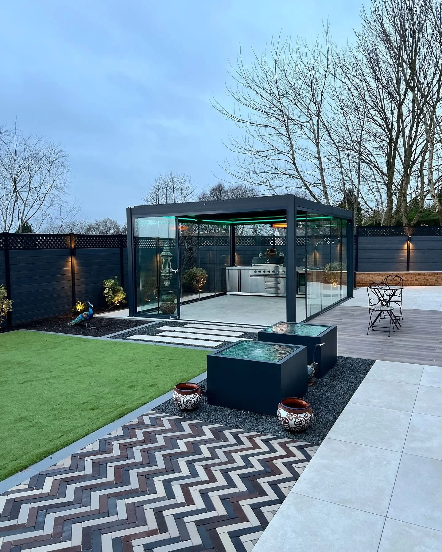 Complete Garden with Pergola detail 5