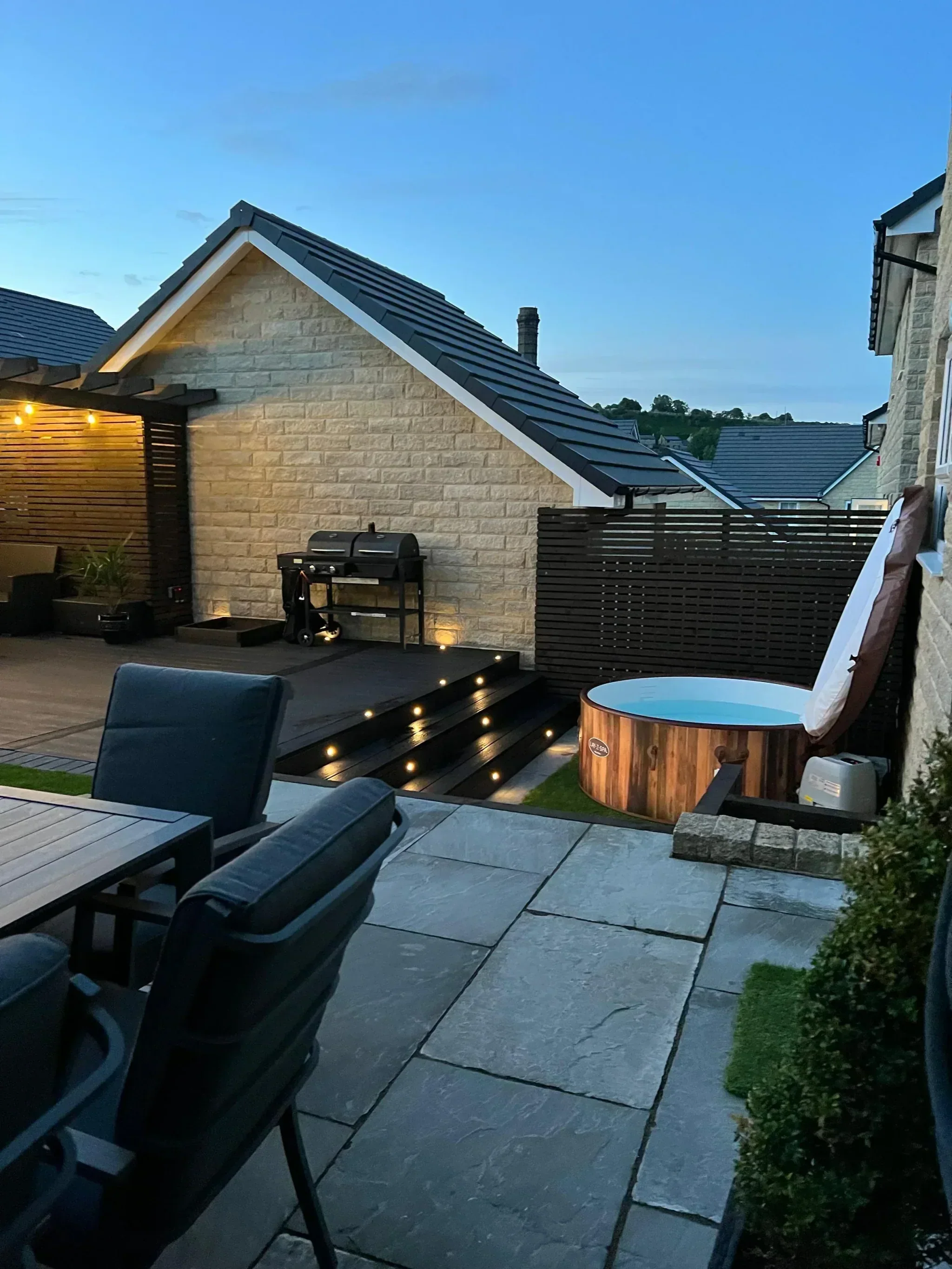 Outdoor Living Space with Jacuzzi — photo 5