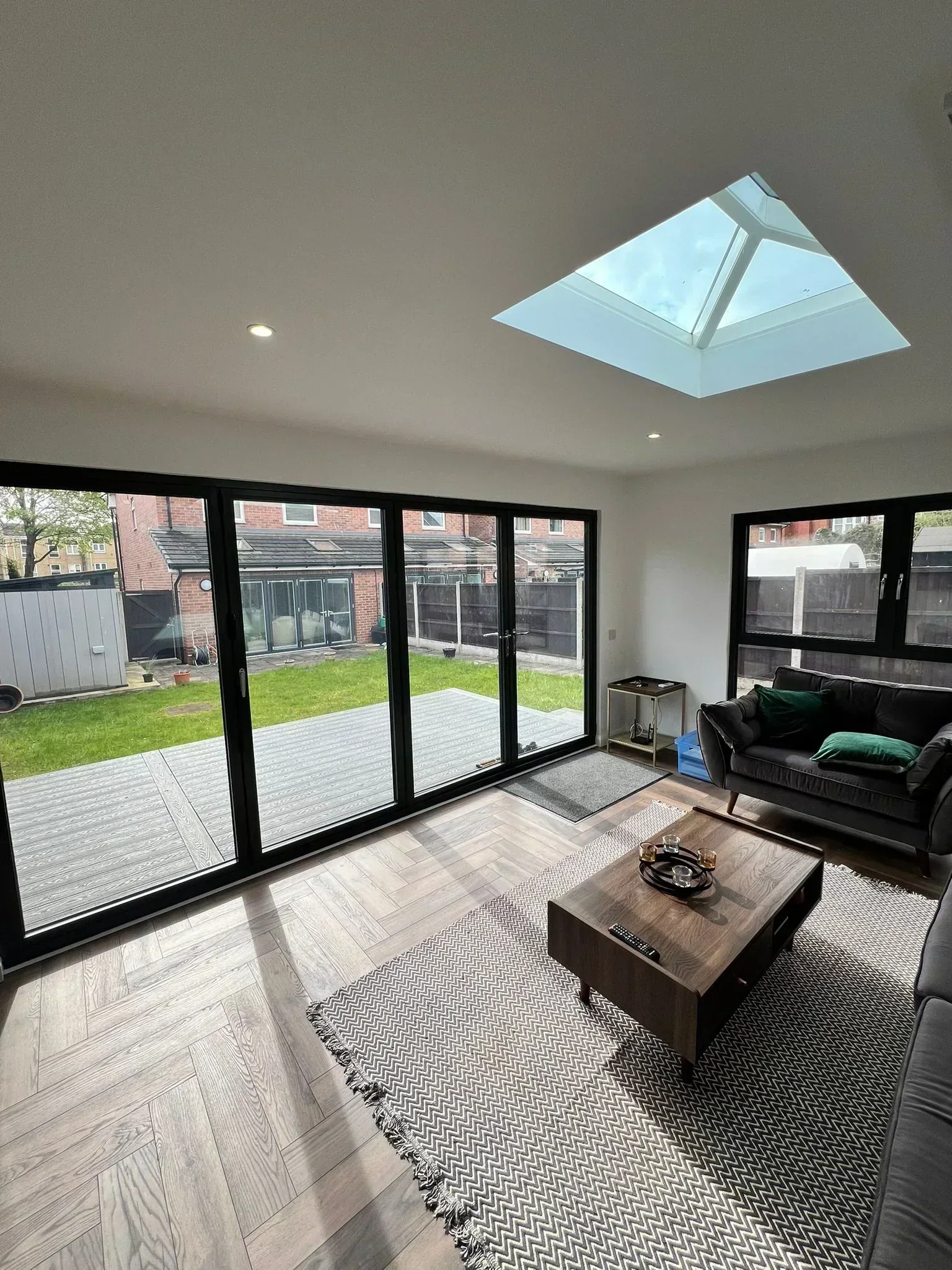 Bespoke Garden Room with Skylight — photo 20