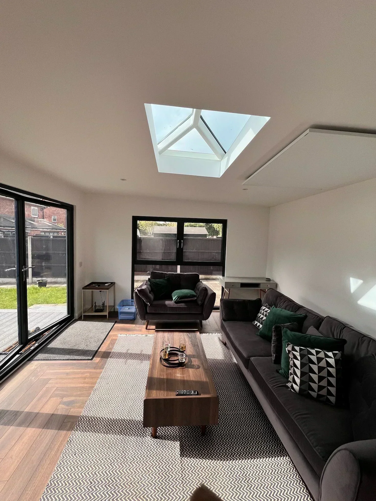 Bespoke Garden Room with Skylight — photo 21