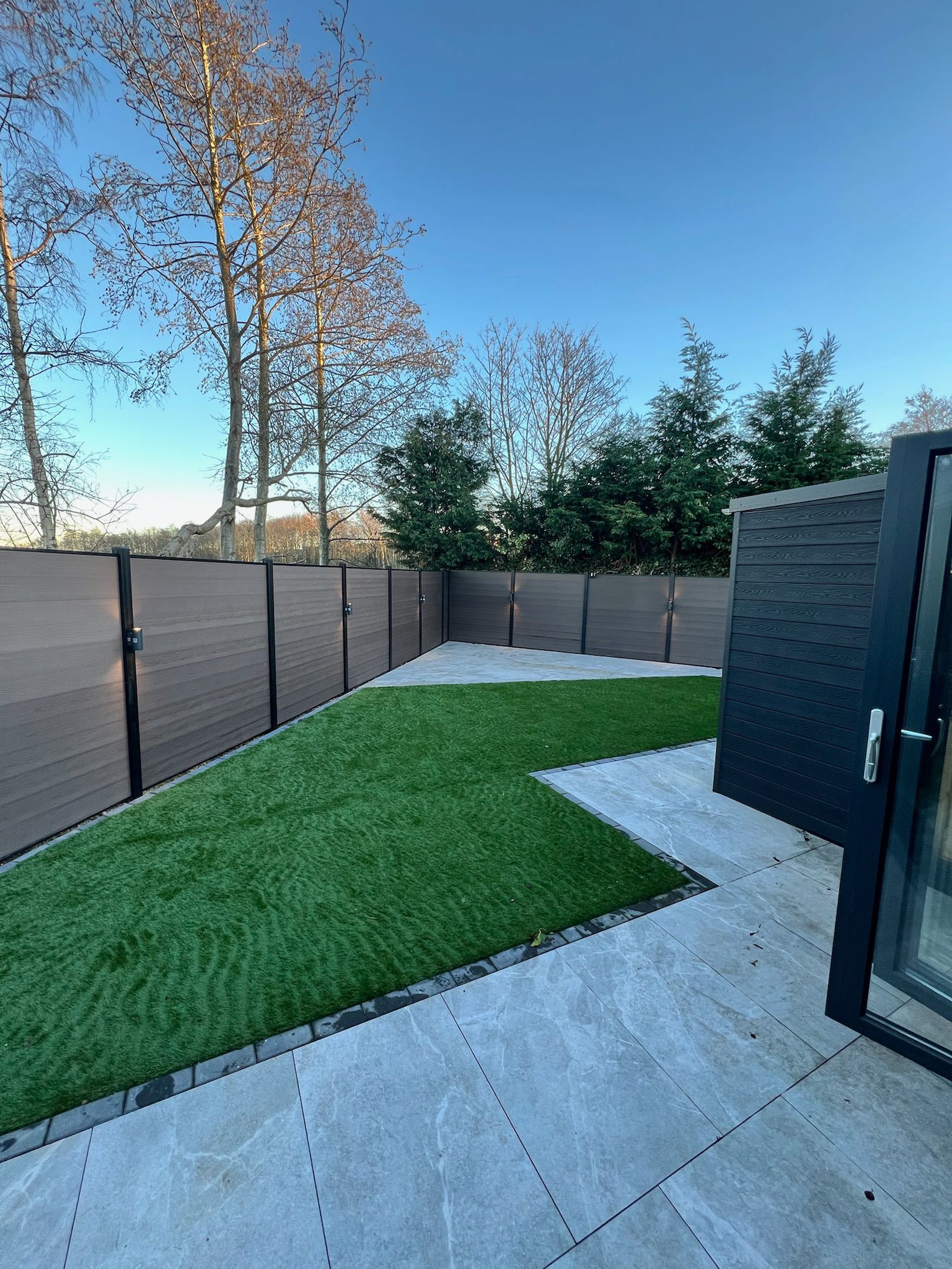 Jacuzzi & Sauna Garden Retreat detail 9