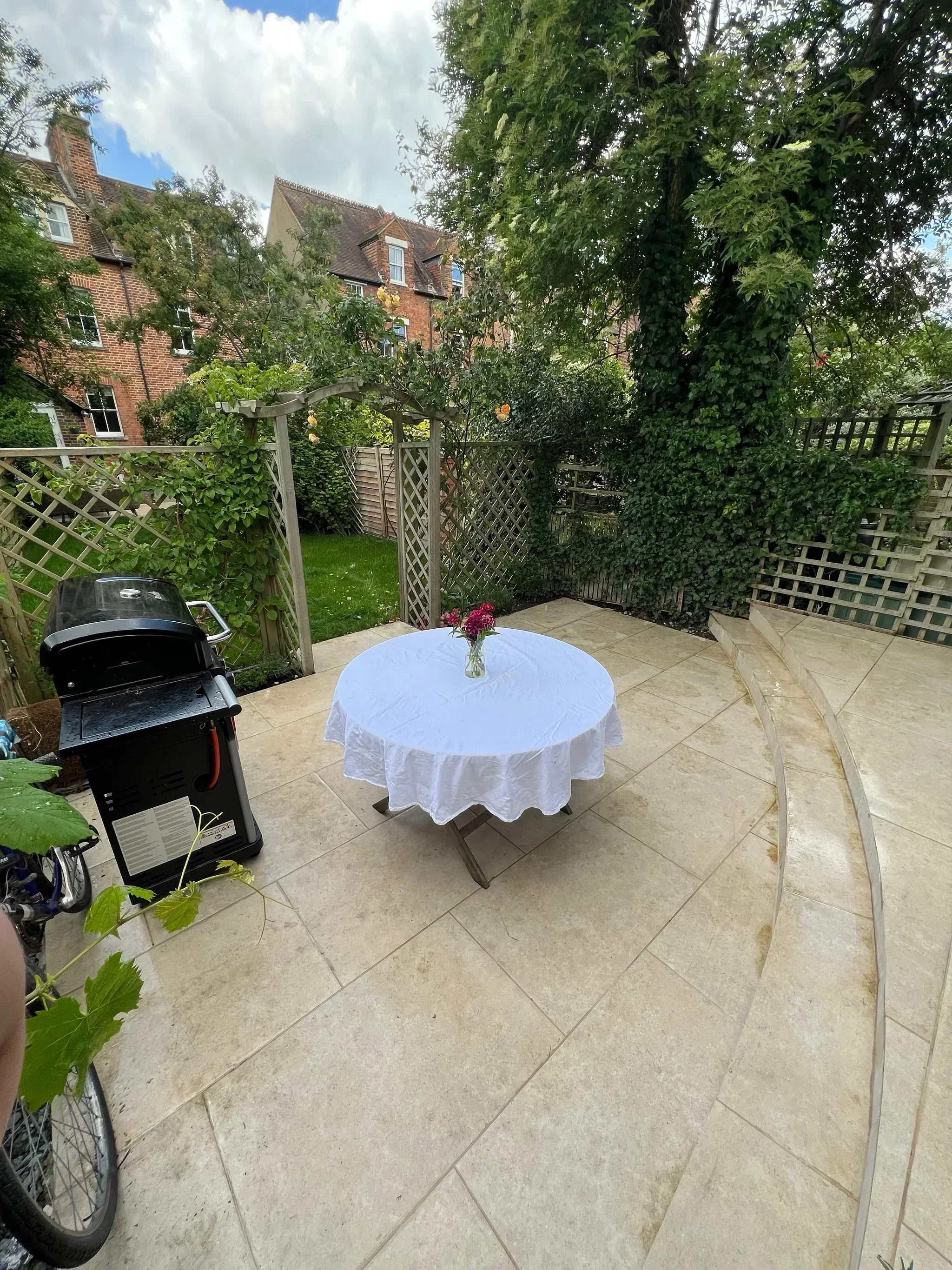 Townhouse Garden Retreat — photo 12
