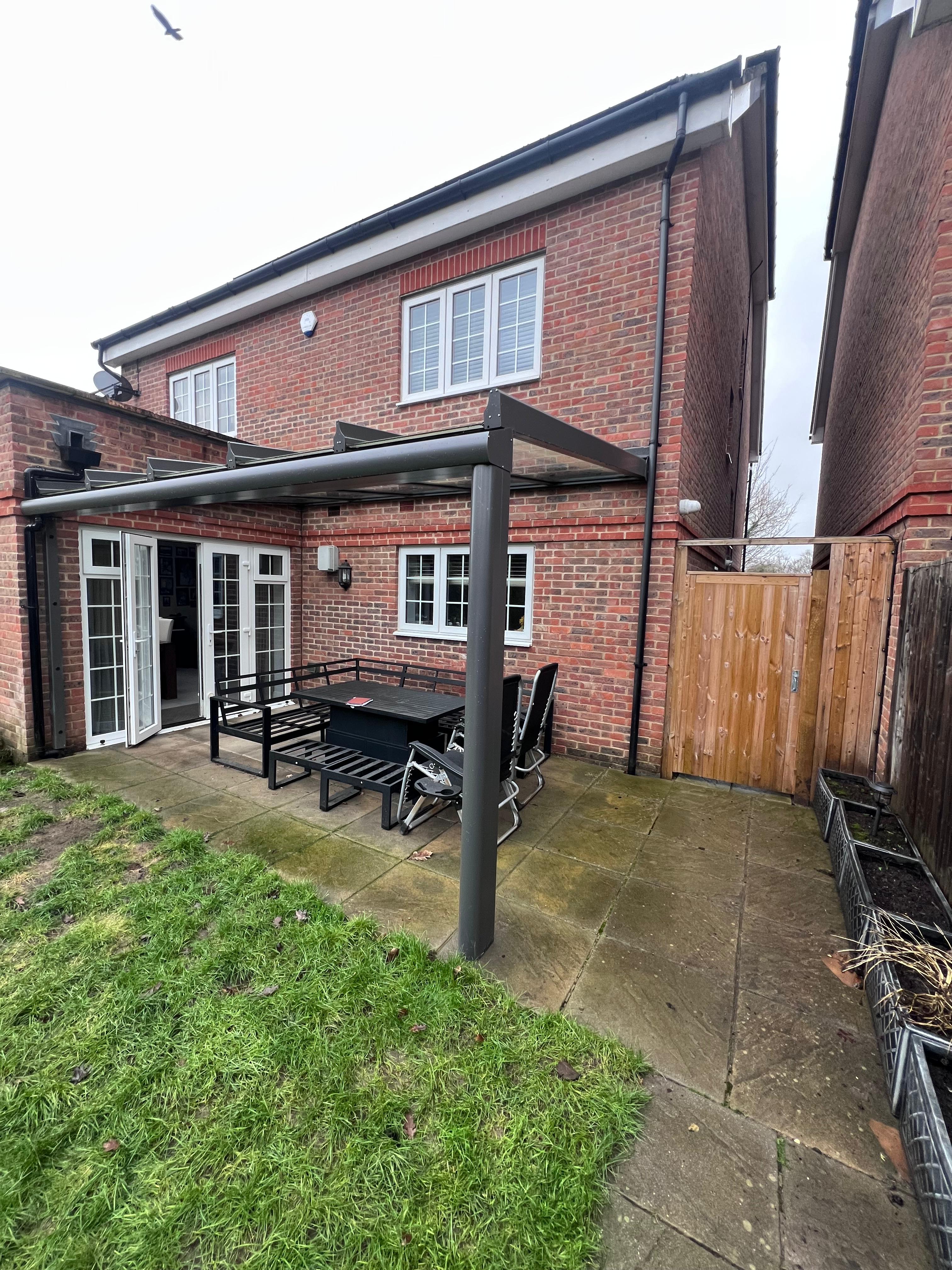 Pergola, Jacuzzi & Front Garden detail 14