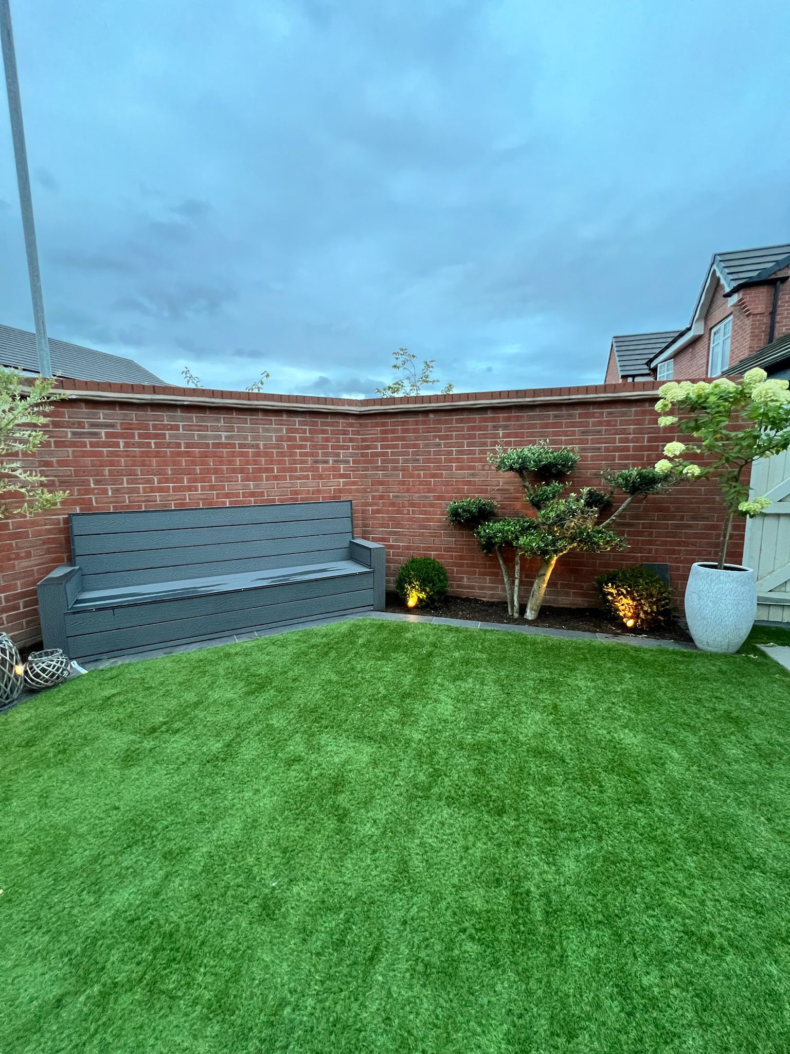 Pergola with Outdoor Kitchen & Water Feature detail 7