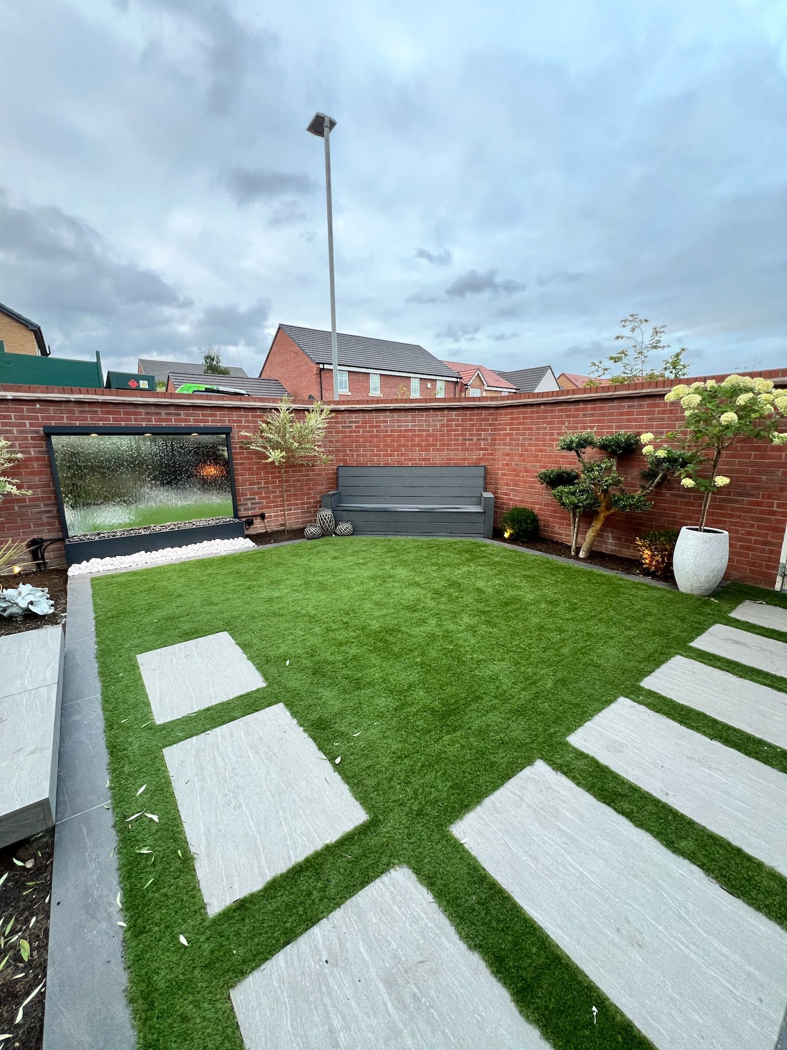 Pergola with Outdoor Kitchen & Water Feature detail 14