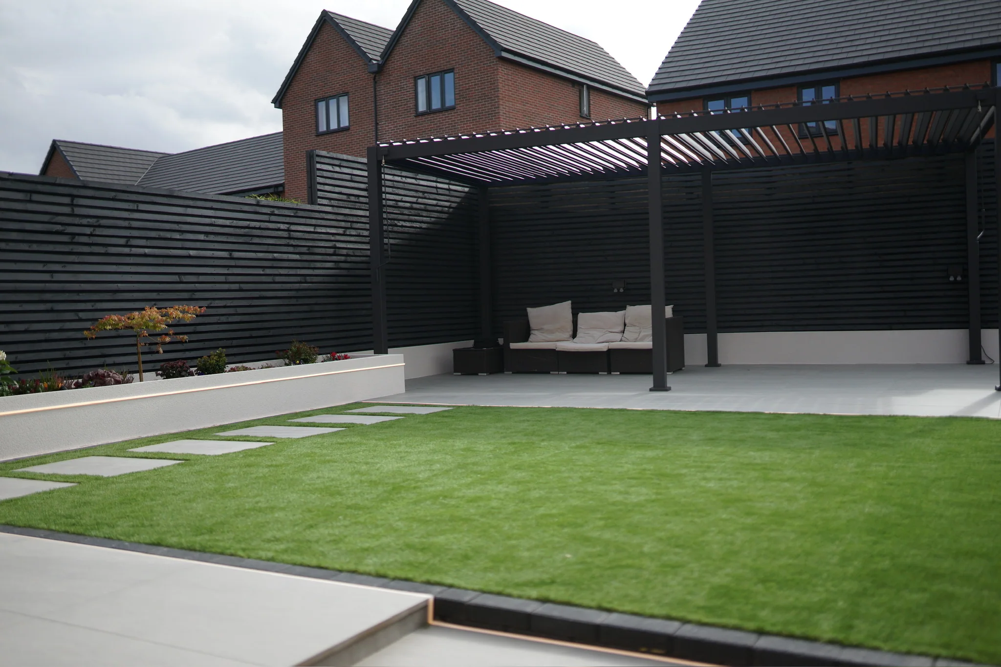 New-Build Garden with Lit Raised Planters in Didcot