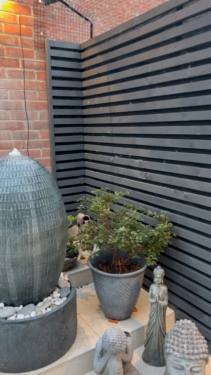 Courtyard Entertaining Space detail 1