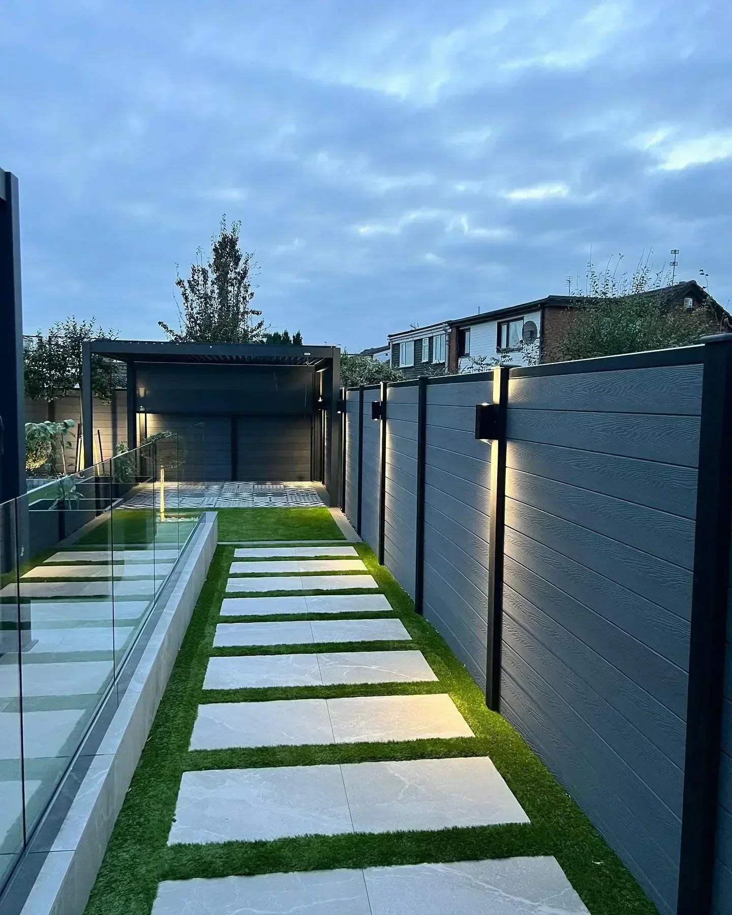 Modern Garden Transformation — photo 14