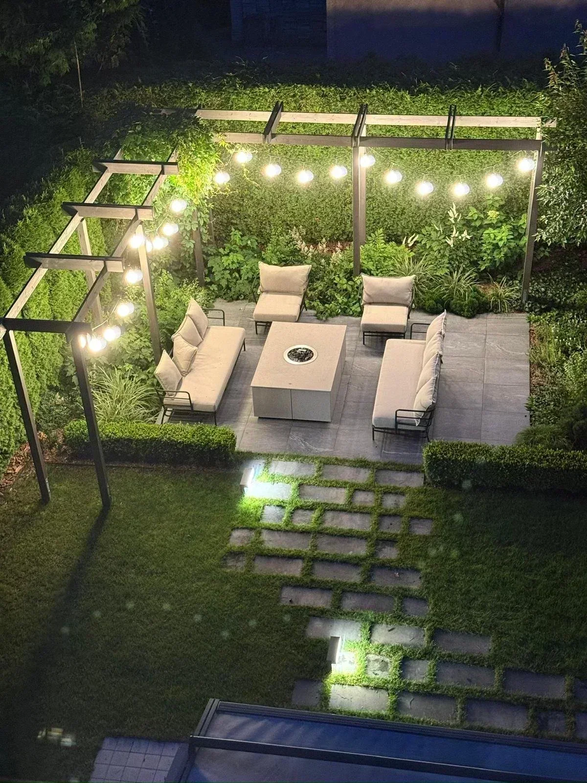 Contemporary Garden Transformation — photo 3