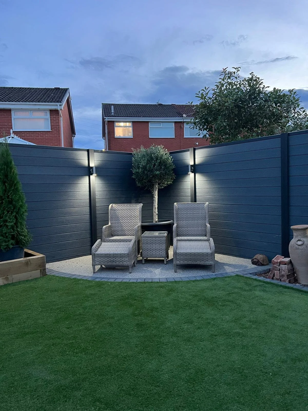 Complete Front & Back Garden detail 13