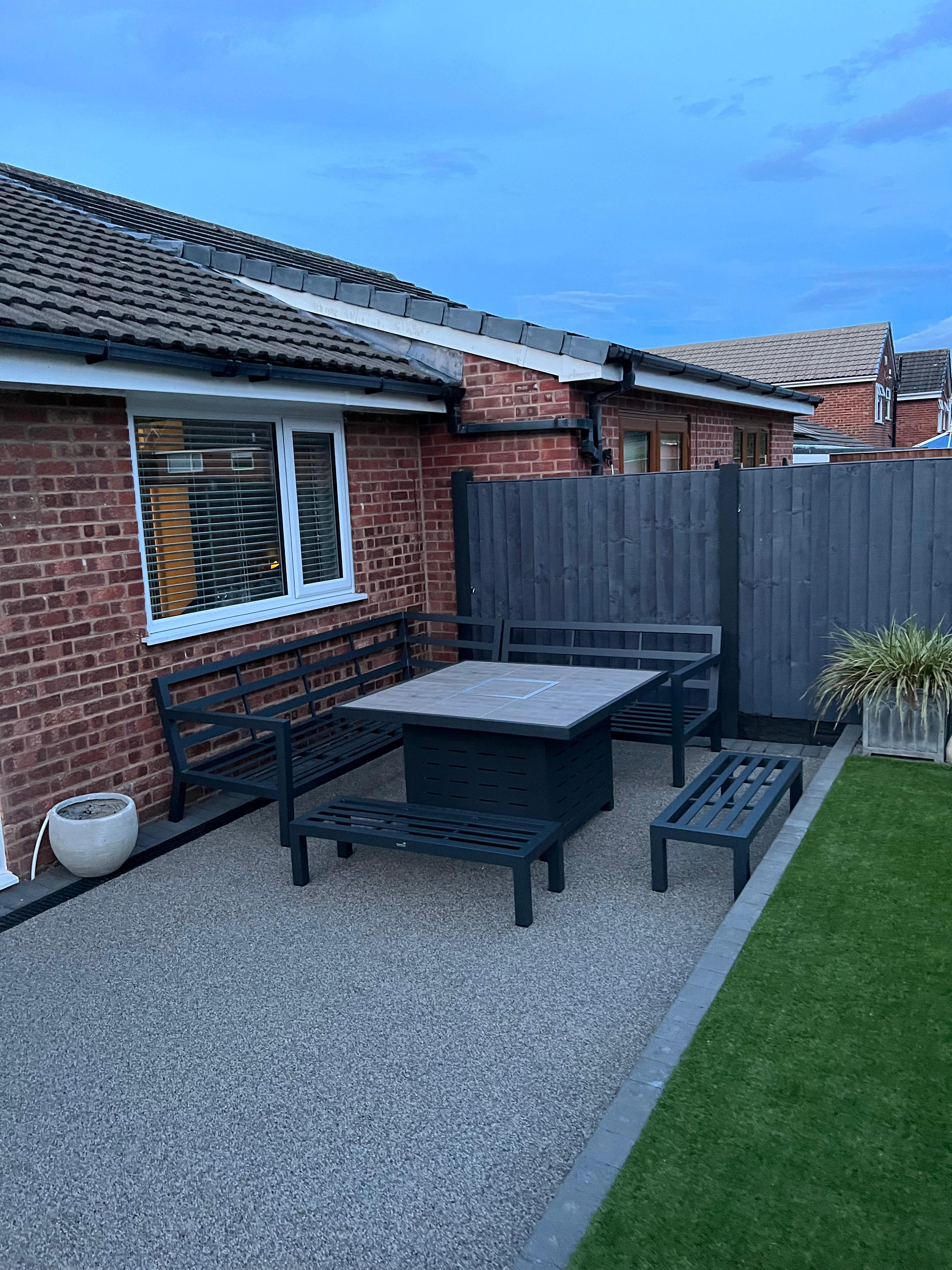 Complete Front & Back Garden detail 14